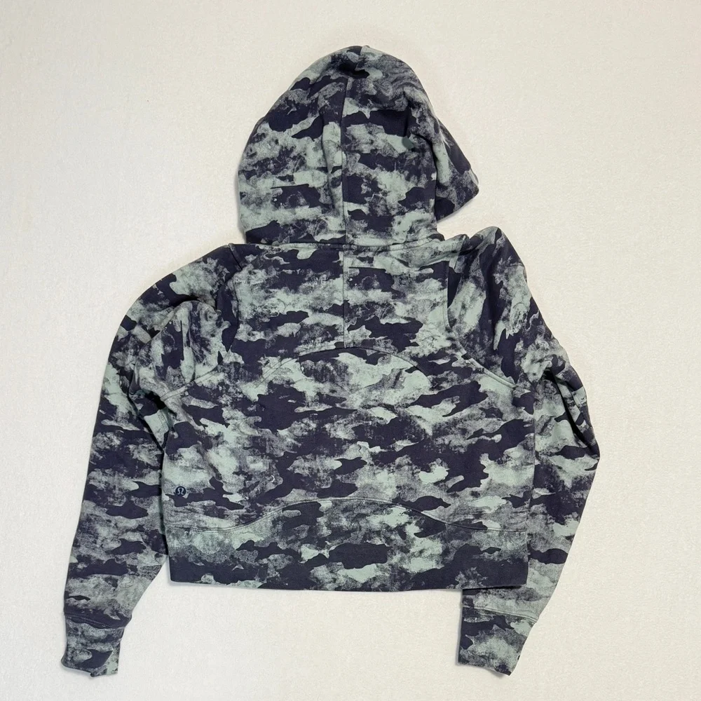 Lululemon Loungeful Cropped Hoodie size 8